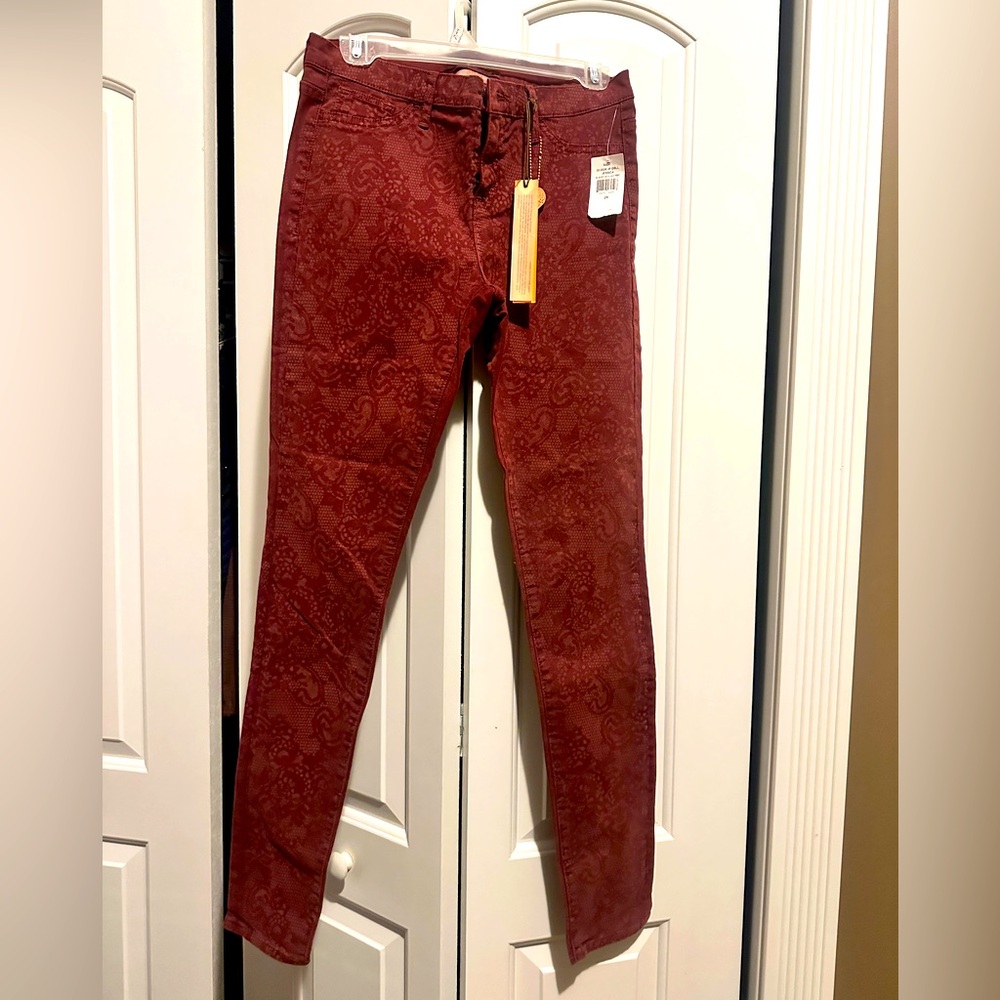 Adorable Dittos “Jessica” dark berry jeans BRAND NEW WITH TAGS. Size 28.